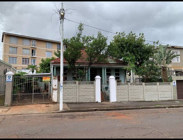 BUSINESS FOR SALE IN WINDERMERE